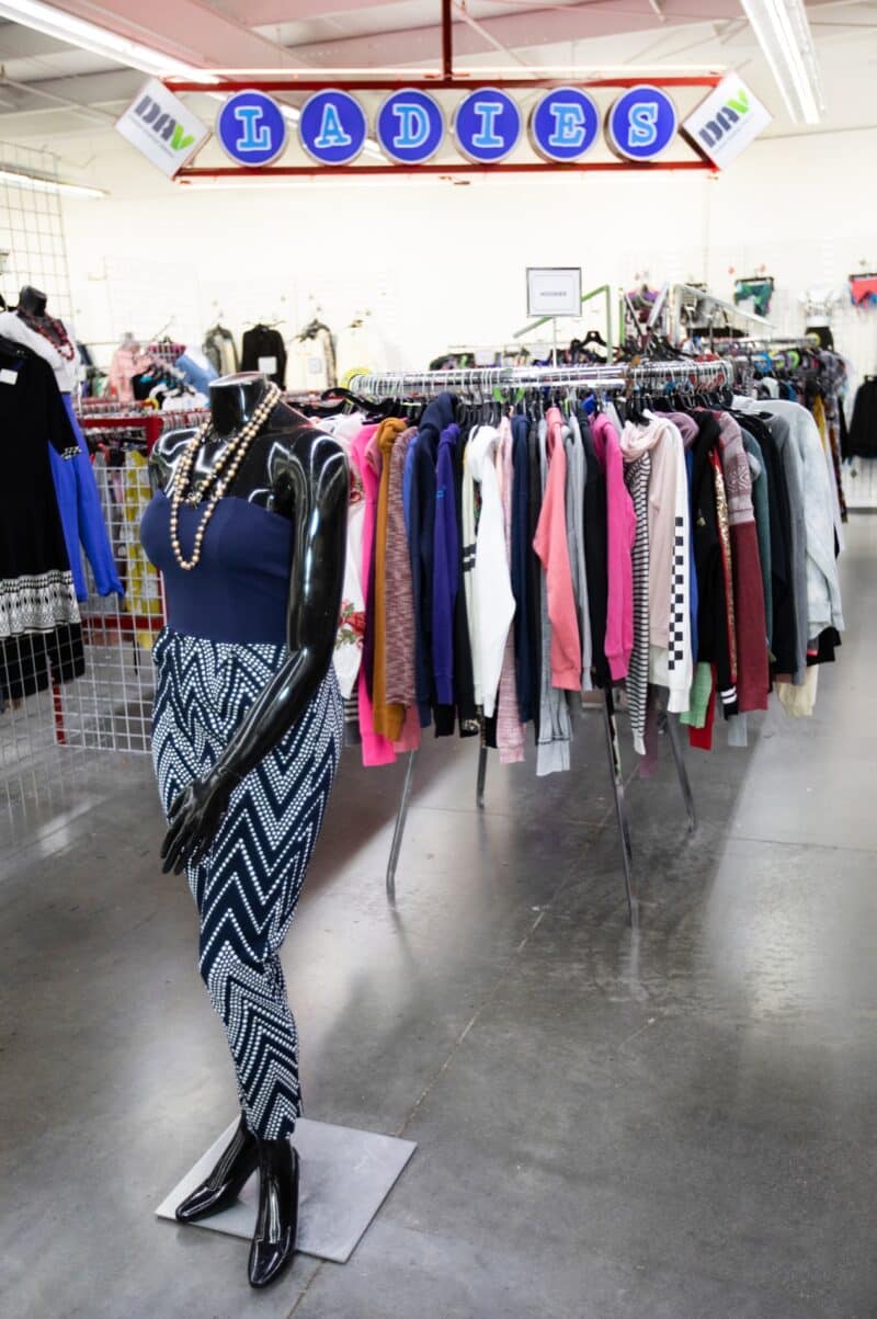 Kansas City Thrift Shops Red Racks Thrift Stores Donate & Thrift